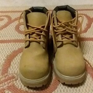 Smartfit waterproof and skid resistant boots